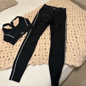 Alo black and white set